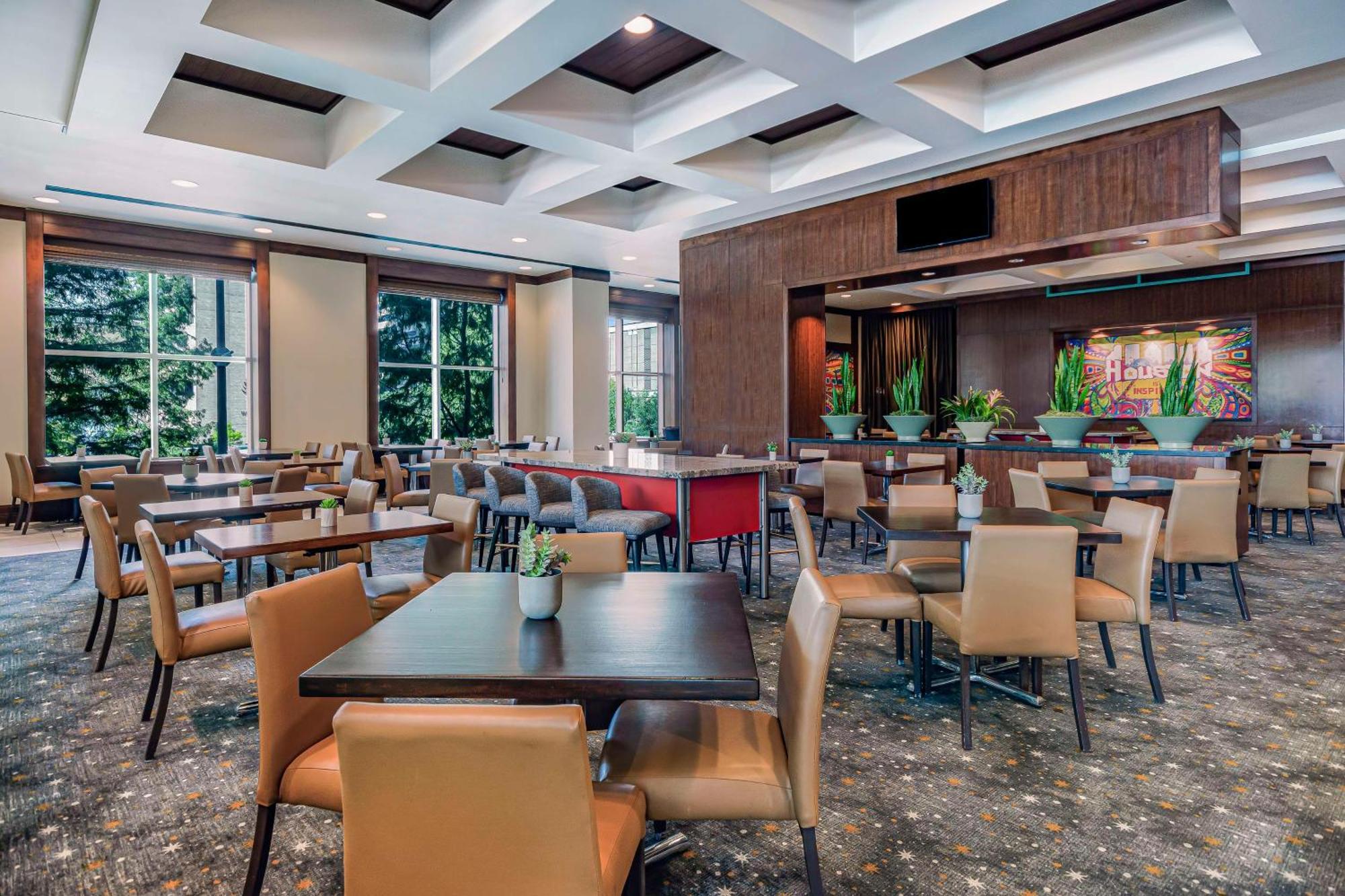 Embassy Suites Houston - Downtown Exterior photo