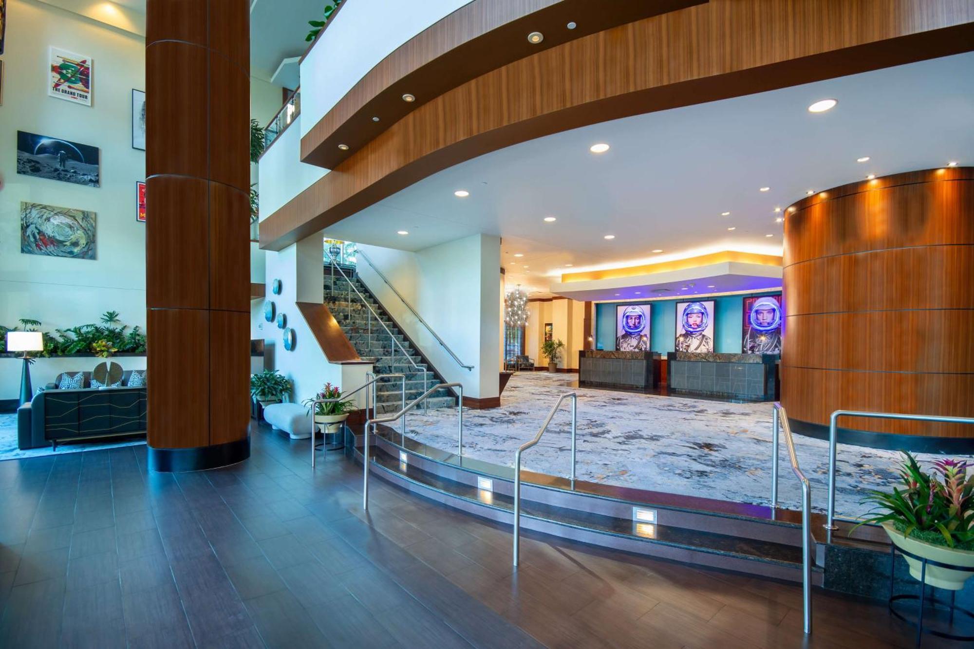 Embassy Suites Houston - Downtown Exterior photo