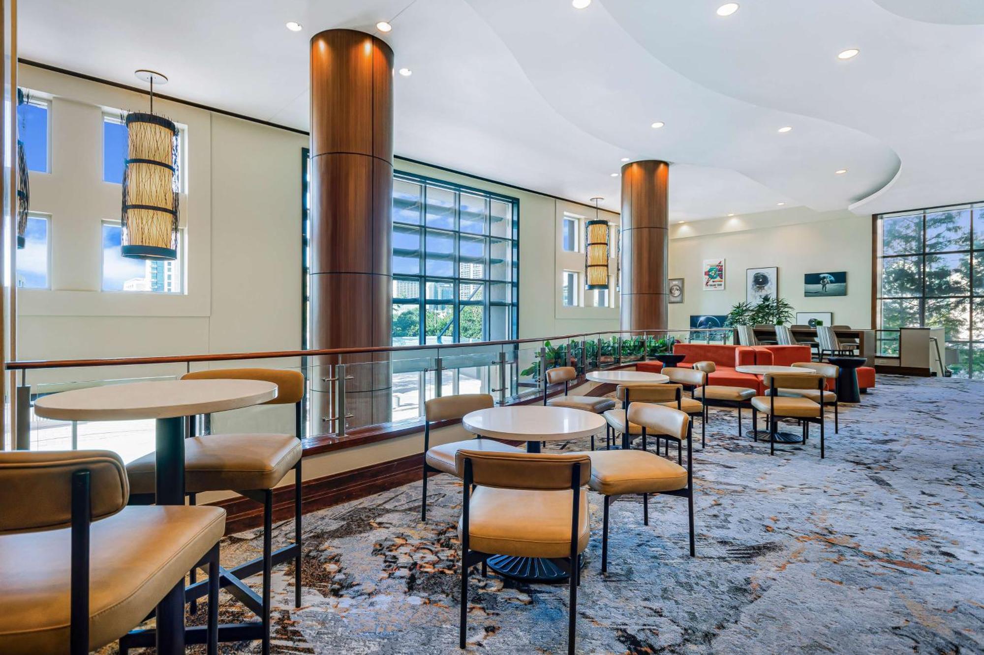 Embassy Suites Houston - Downtown Exterior photo