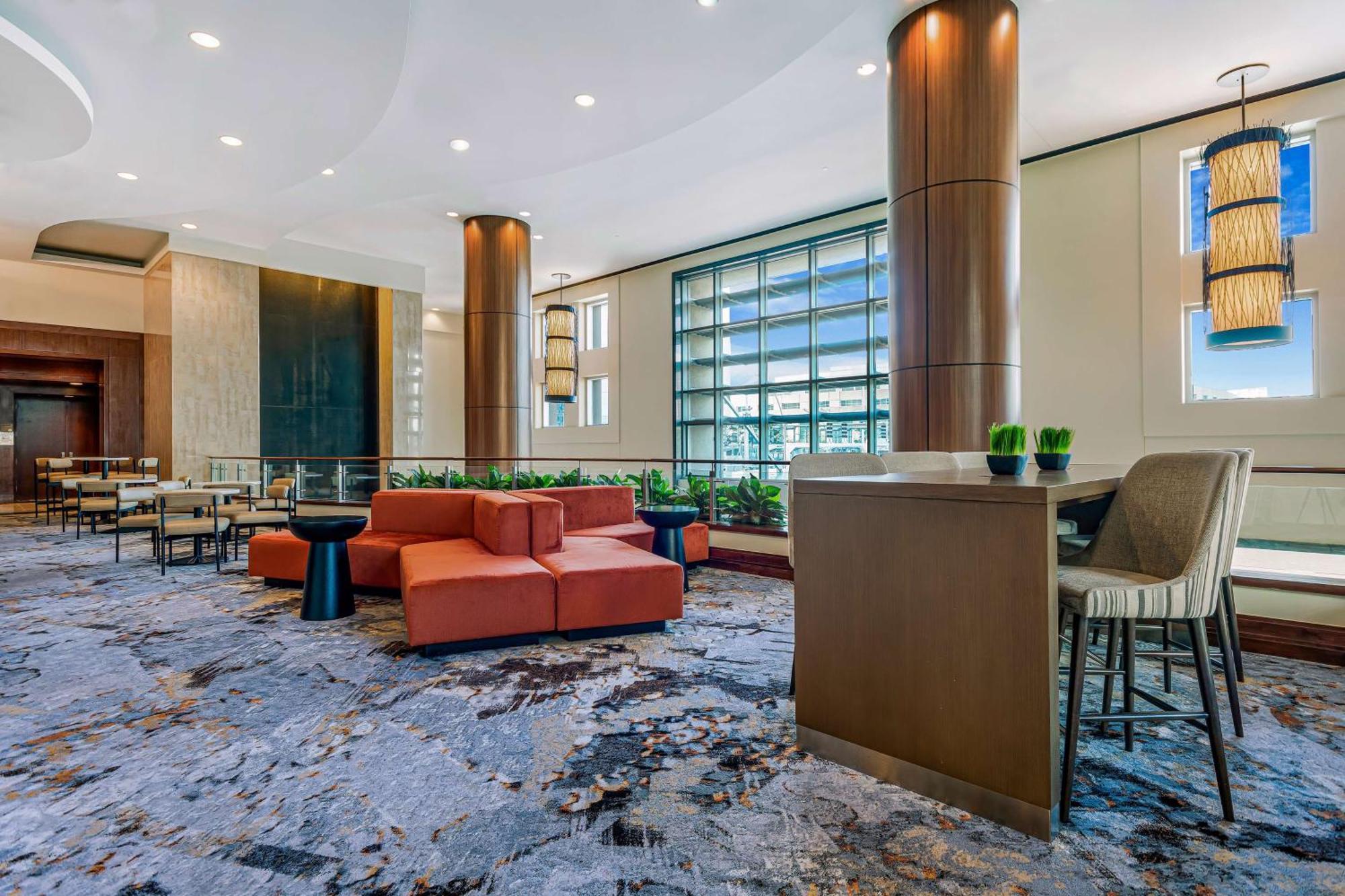Embassy Suites Houston - Downtown Exterior photo