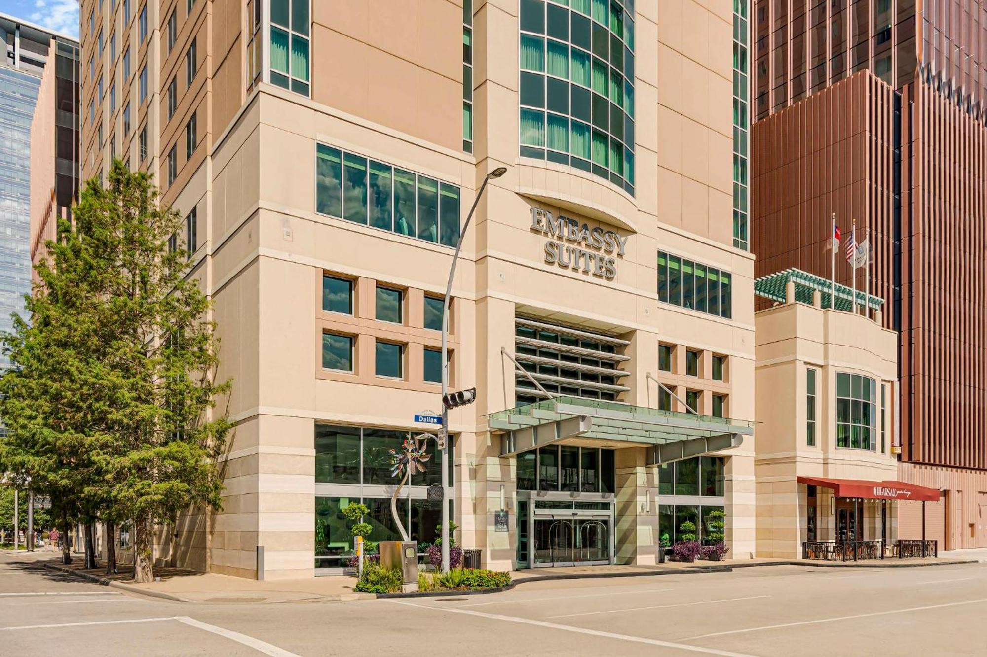 Embassy Suites Houston - Downtown Exterior photo